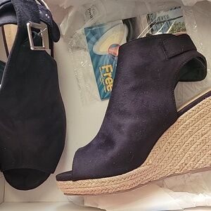 Elegant Black Women's Wedge Sandals